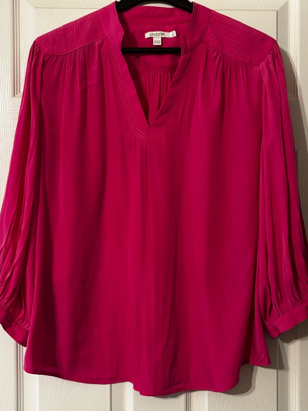 Chico's Bright Pink Split V-Neck Blouse LIKE NEW